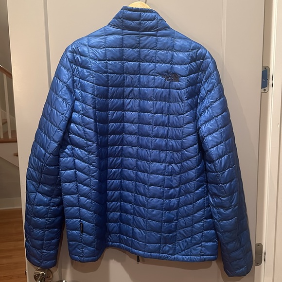 North face blue insulated jacket - brand new - Picture 6 of 7